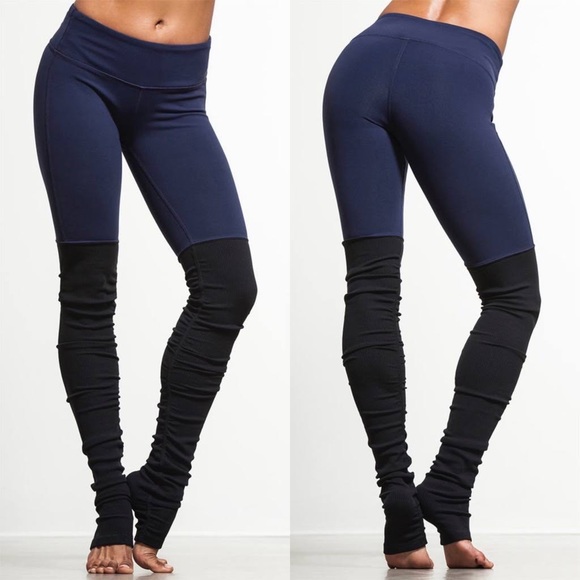 ALO Yoga Pants - Airbrush High-Waist Highlight Goddess Legging In Navy Blue and Black Colorblock
